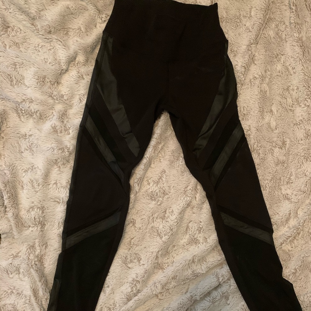 Alo Leggings Medium